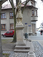Socha u Hradecké brány v Třeboni | Kapličky Třeboňsko | MAS Třeboňsko Socha u Hradecké brány v Třeboni | Kapličky Třeboňsko | MAS Třeboňsko