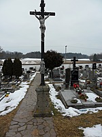 Kříž na hřbitově v Novosedlech nad Než. | Kapličky Třeboňsko | MAS Třeboňsko