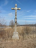 Kamenný kříž mezi Plešemi a Doňovem | Kapličky Třeboňsko | MAS Třeboňsko