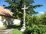 Kamenný kříž v Nové Vsi u domu č.p. 12 | Kapličky Třeboňsko | MAS Třeboňsko