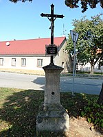 Kříž na křižovatce u Městského úřadu v Suchdole nad Lužnicí | Kapličky Třeboňsko | MAS Třeboňsko Kříž na křižovatce u Městského úřadu v Suchdole nad Lužnicí | Kapličky Třeboňsko | MAS Třeboňsko