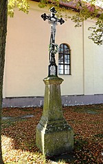 Křížek u kostela, Dvory nad Lužnicí | Kapličky Třeboňsko | MAS Třeboňsko