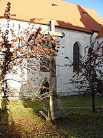 Kříž u kostela, Stráž nad Nežárkou | Kapličky Třeboňsko | MAS Třeboňsko