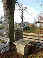 Křížek u návsi, Libořezy | Kapličky Třeboňsko | MAS Třeboňsko